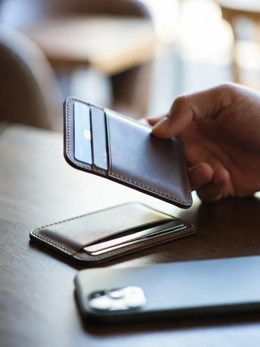 【カードケース】レザー 薄型